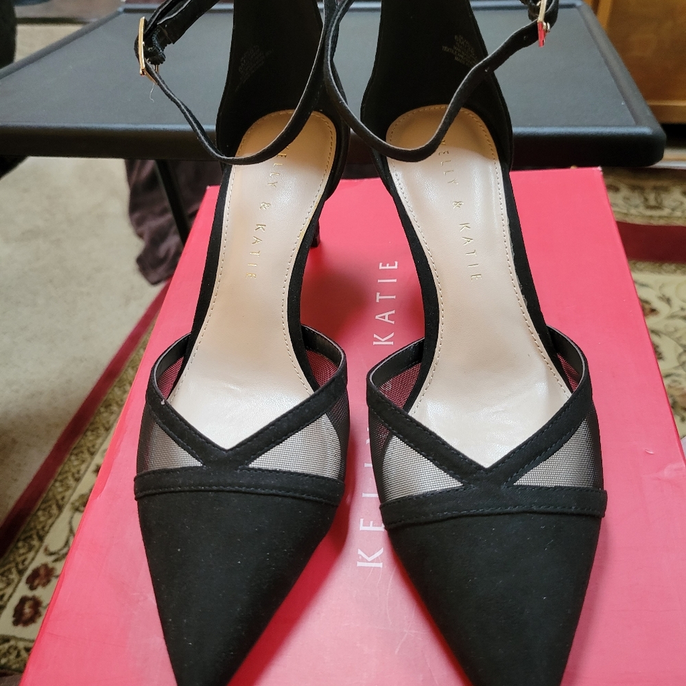 Women's dress shoesby Kelly & Katie